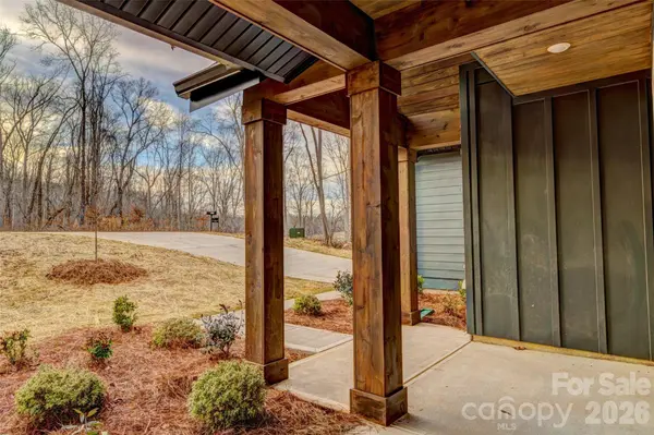 1041 Harrogate DR, Bessemer City, NC 28016