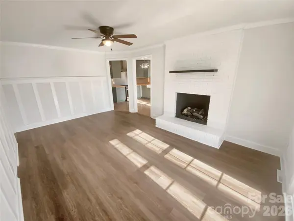 4661 Easthaven DR, Charlotte, NC 28212
