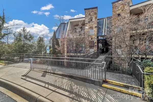 119 Bowling Park RD, Asheville, NC 28803