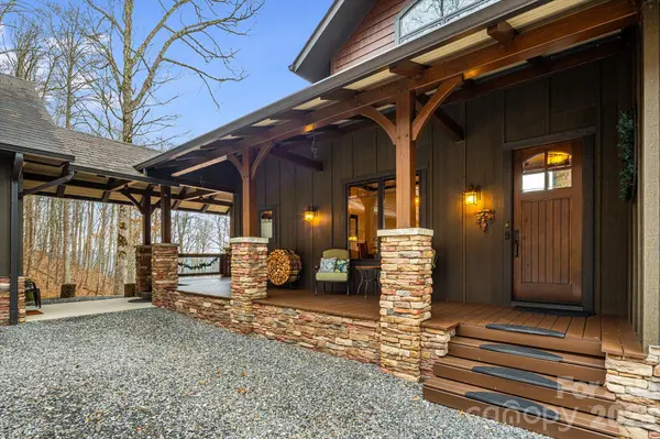 2223 Scarlet RDG, Sylva, NC 28779