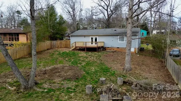 327 Heather CT, Asheville, NC 28804