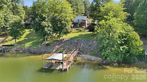 105 Mountain Aire DR, Stony Point, NC 28678