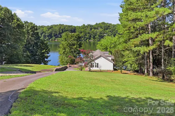 105 Mountain Aire DR, Stony Point, NC 28678