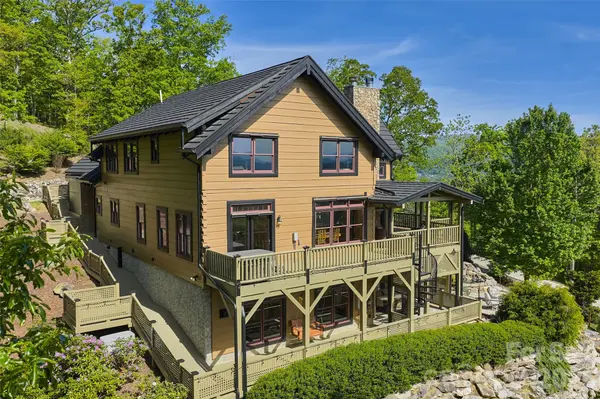 112 Hamburg Mountain RD, Weaverville, NC 28787