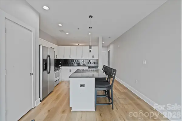 333 W Trade ST #2103, Charlotte, NC 28202