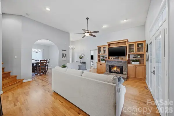 2555 Knox Landing RD, Connelly Springs, NC 28612