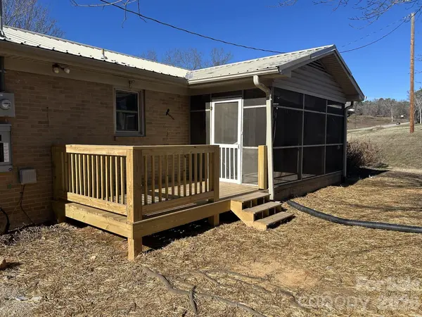 1378 Blacksburg HWY, Blacksburg, SC 29702