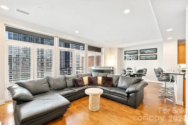 435 S Tryon ST #703, Charlotte, NC 28202
