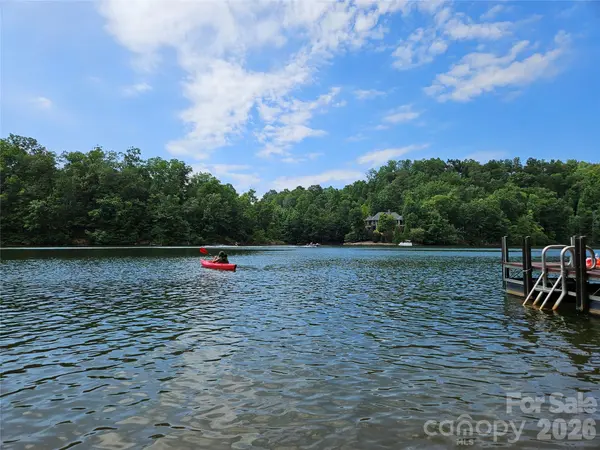 00 Hawk Ridge DR #8, Mill Spring, NC 28756