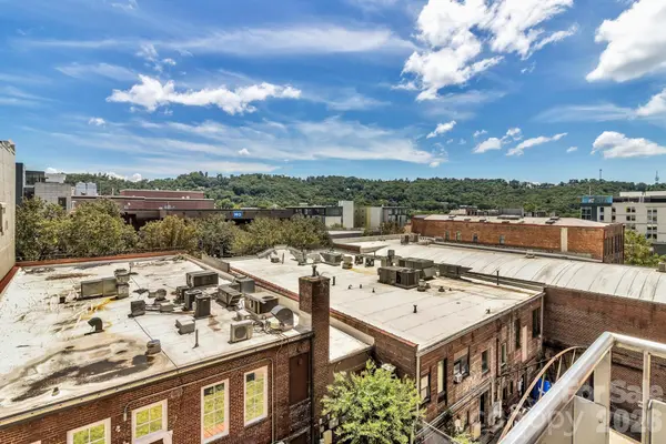 12 S Lexington AVE #402, Asheville, NC 28801