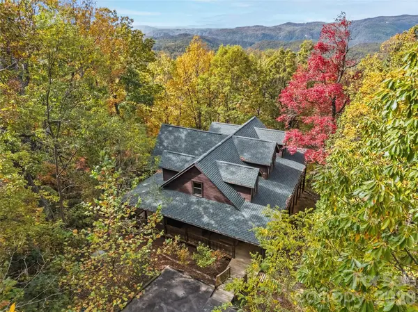 167 Mountain Vista DR, Saluda, NC 28773