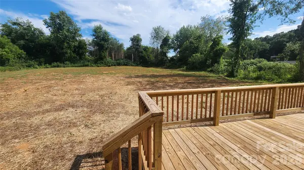 3613 Jamestown RD, Morganton, NC 28655