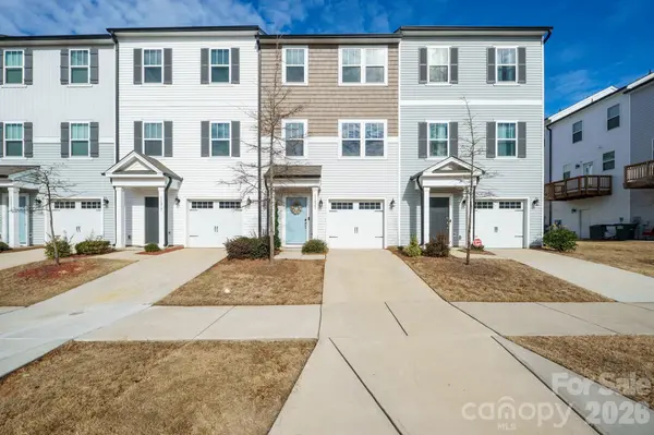 11021 Woodland Creek WAY, Charlotte, NC 28262