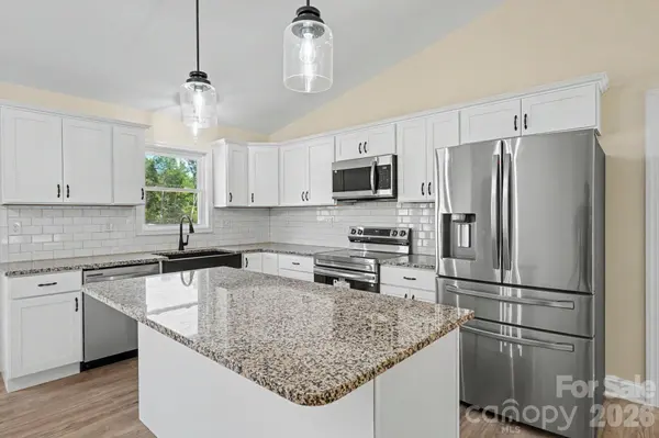 2019 Pineview DR, Shelby, NC 28150
