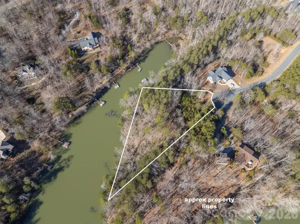 000 Indian Summer LN #4, Mill Spring, NC 28756