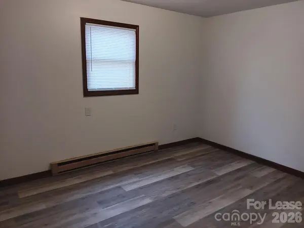 304 Kristin LN #3, Hudson, NC 28638
