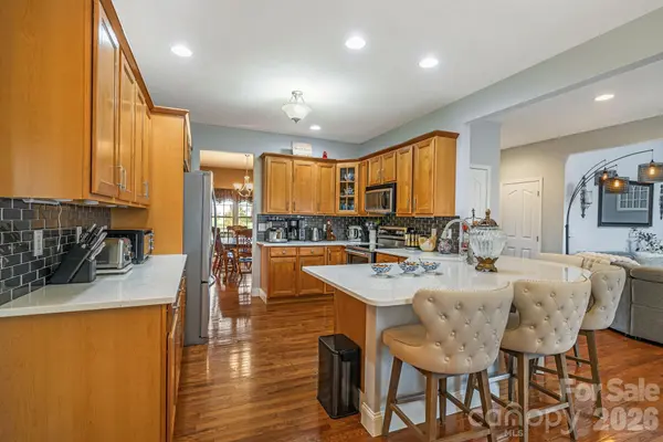 79 Bear Creek Hills DR, Leicester, NC 28748