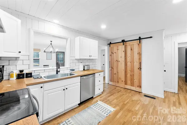 1217 Jackson RD, Gastonia, NC 28052