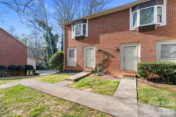 239 13th Avenue PL NW #16, Hickory, NC 28601
