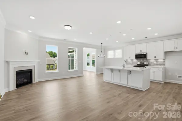 122 S Dunlavin WAY, Mooresville, NC 28115