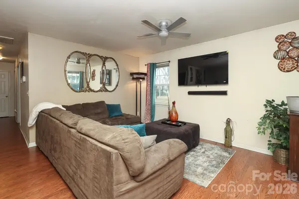 505 Campus ST, Charlotte, NC 28216