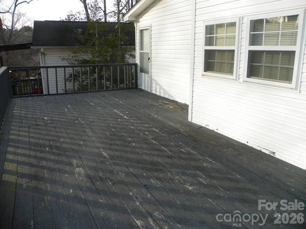 133 Pier AVE, New London, NC 28127