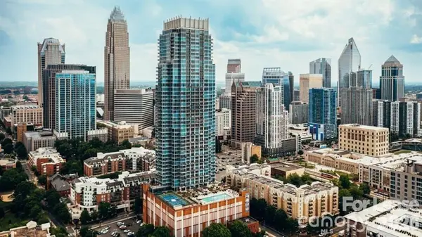 215 N Pine ST #B11, Charlotte, NC 28202