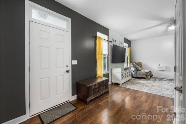 107 Barndale DR, Troutman, NC 28166