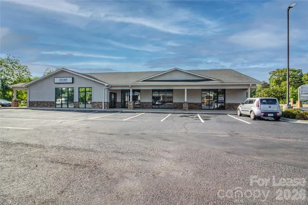 285 N Main ST #A, Troutman, NC 28166