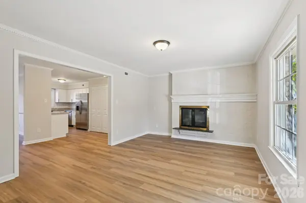 2231 Rexford RD #B, Charlotte, NC 28211