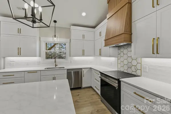 291 Table Rock TRCE NW, Valdese, NC 28690