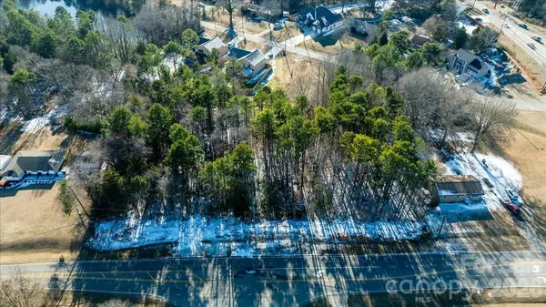 2113 Breezewood DR, Charlotte, NC 28262
