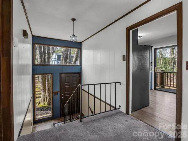 177 Tsisqua CIR, Brevard, NC 28712