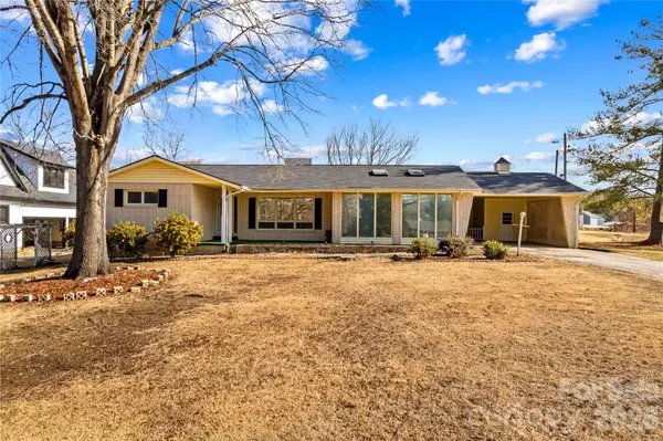 305 Sills DR, Salisbury, NC 28146