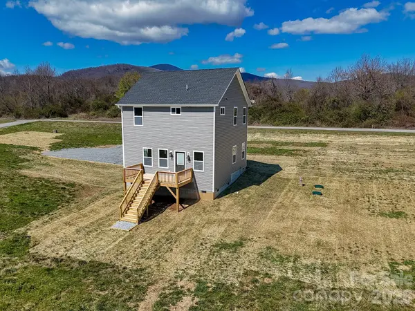497 Waters RD, Hendersonville, NC 28792