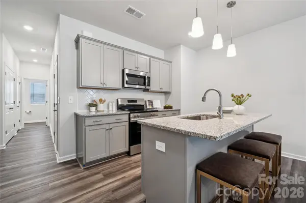 6518 Harlech ST, Charlotte, NC 28269