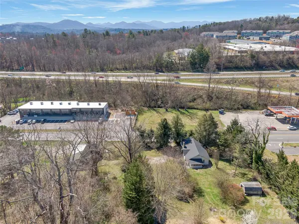 103 Weaverville RD, Asheville, NC 28804