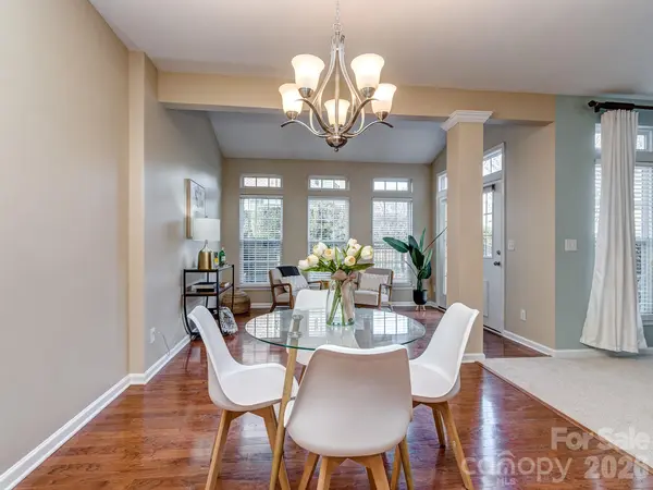 5922 Union Pacific AVE, Charlotte, NC 28210