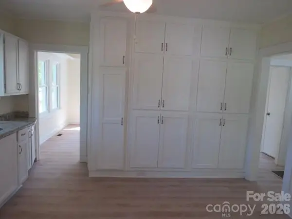 736 Country Club DR, State Road, NC 28676