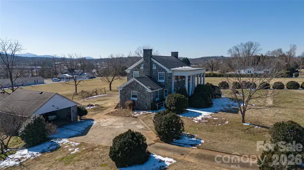615 Carbon City RD, Morganton, NC 28655