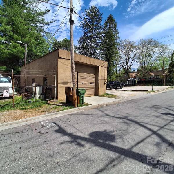 731 Haywood RD, Asheville, NC 28806