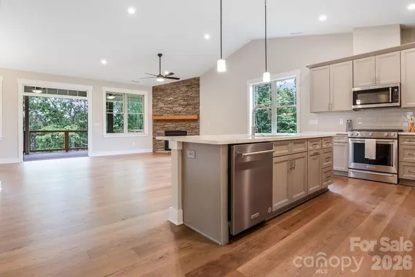 19 Craftsman Overlook RDG, Arden, NC 28704