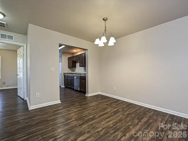 362 E Mills AVE, Mooresville, NC 28115