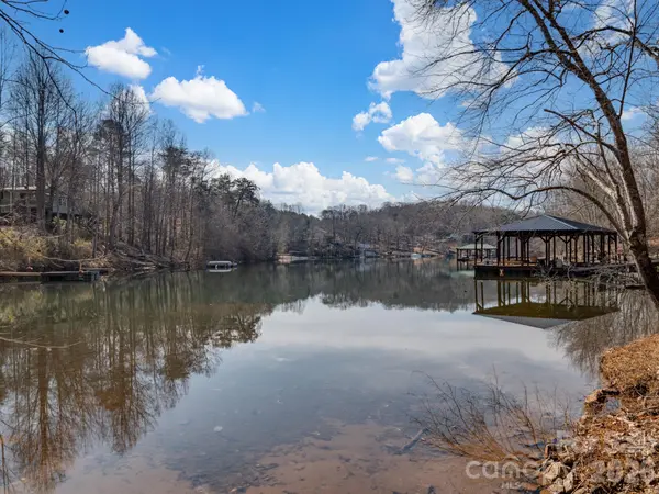 239 Old Lion RD, Statesville, NC 28625