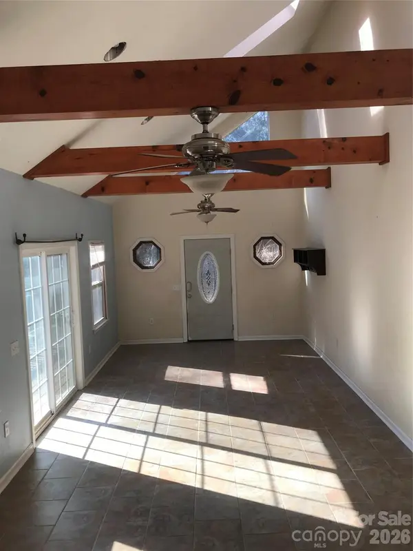 545 Avery Creek RD, Arden, NC 28704