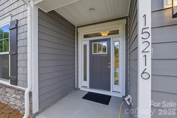15216 First Broad DR, Huntersville, NC 28078