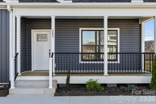 203 Southern Charm RD, Arden, NC 28704