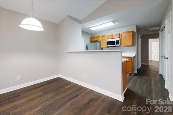 3208 Lasalle ST, Charlotte, NC 28216