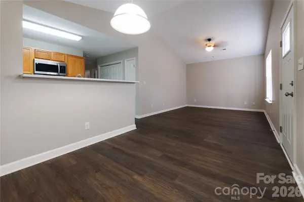 3208 Lasalle ST, Charlotte, NC 28216