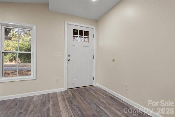 32 Roddy ST, Cheraw, SC 29520